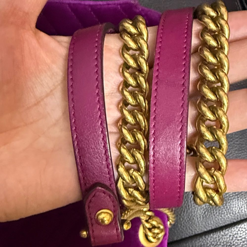 GUCCI Medium Sz Purple-Pinkish Velvet Gold Chain Shoulder/Crossbody Bag - Picture 14 of 16